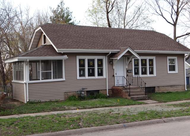 Property at 1611 Ashland Ave, Rockford, IL 61101, 2 beds, 1 bath