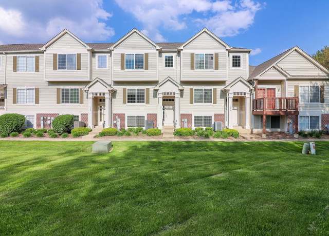 Property at 1741 Fredericksburg Ln, Aurora, IL 60503, 3 beds, 2.5 baths