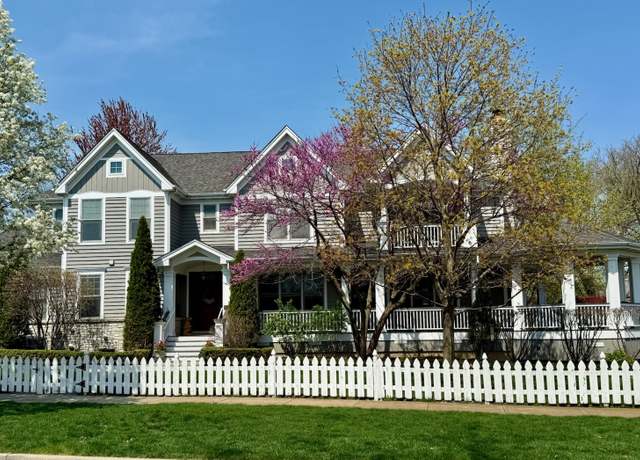 Property at 499 S Kenilworth Ave, Elmhurst, IL 60126, 4 beds, 5 baths