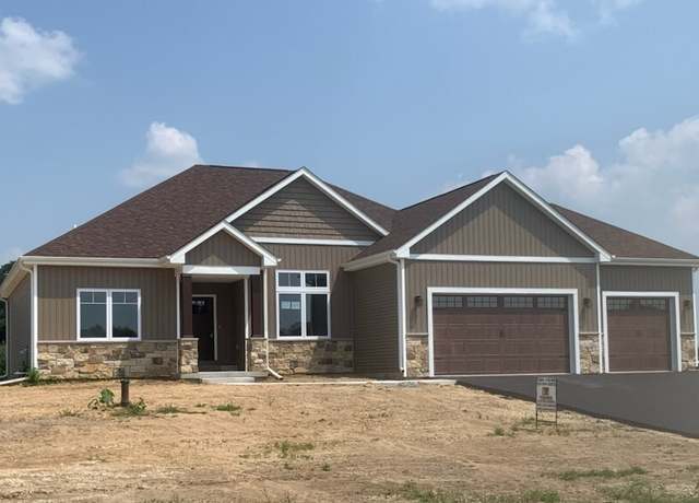 Property at 2828 Three Forks Rd, Belvidere, IL 61008, 4 beds, 3 baths