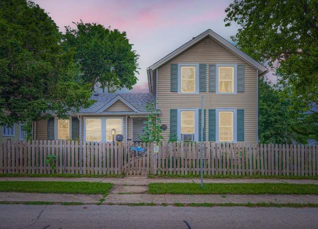 Property at 229 High St, West Chicago, IL 60185, 2 beds, 1.5 baths