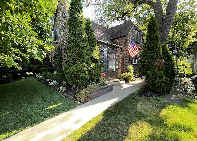 Property at 1215 Hickory St, Waukegan, IL 60085, 3 beds, 2 baths