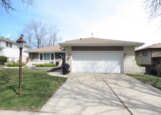 Property at 17021 Sycamore Ln, Oak Forest, IL 60452, 3 beds, 2 baths