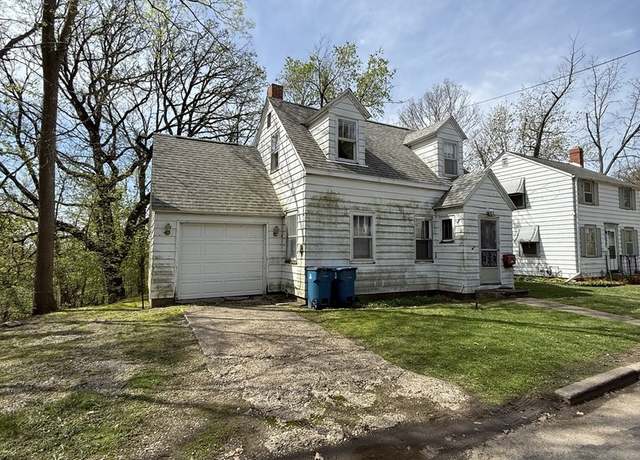 Property at 205 Milwaukee St, Savanna, IL 61074, 2 beds, 1 bath