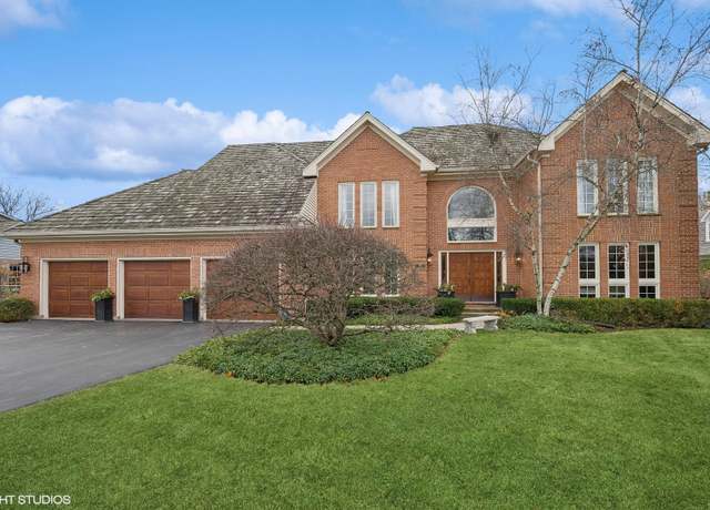 Property at 135 S Basswood Rd, Lake Forest, IL 60045, 4 beds, 3.5 baths