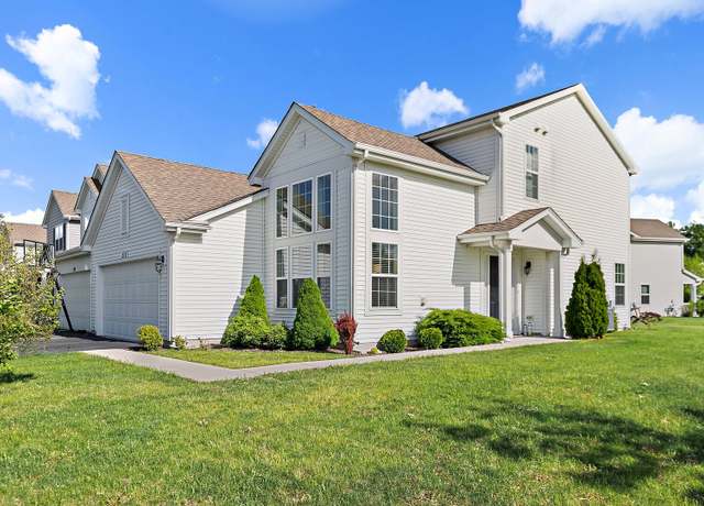 Property at 315 Maryland Ln, Pingree Grove, IL 60140, 3 beds, 2.5 baths