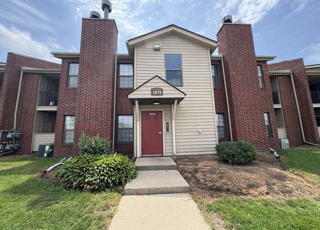 Property at 1975 N Hicks Rd #106, Palatine, IL 60074, 1 bed, 1 bath