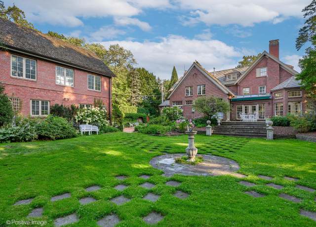 Property at 1233 Crain St, Evanston, IL 60202, 8 beds, 6 baths