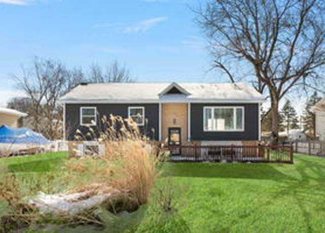 Property at 23865 W Lake Vista Ave, Antioch, IL 60002, 5 beds, 2 baths