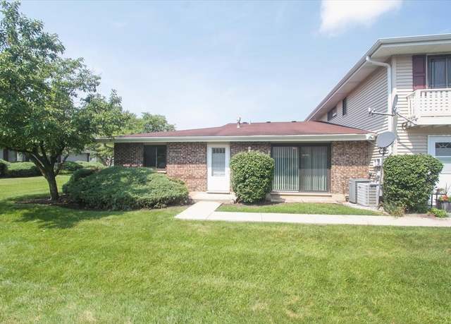 Property at 1319 Forestdale Ct, Schaumburg, IL 60193, 2 beds, 1 bath