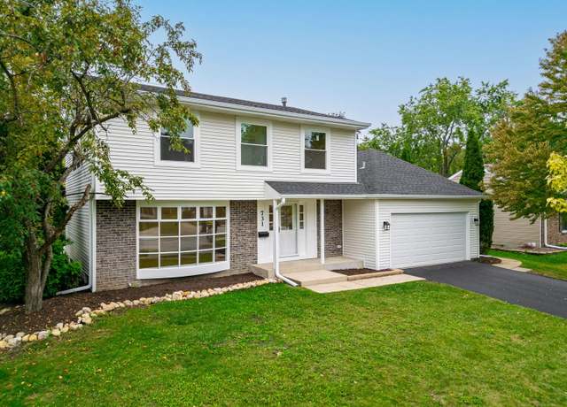Property at 731 Country Ln N, Roselle, IL 60172, 4 beds, 3.5 baths