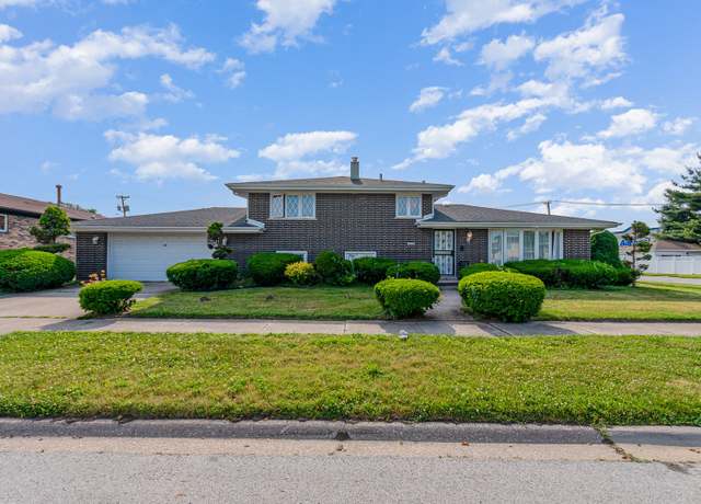 Property at 615 Hoxie Ave, Calumet City, IL 60409, 3 beds, 2 baths