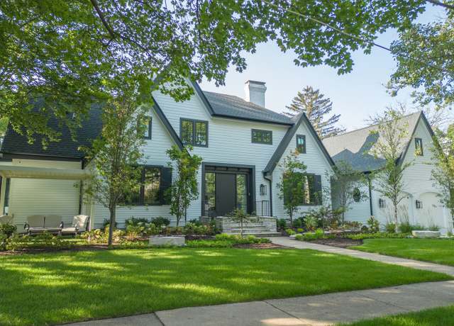 Property at 235 W Cook Ave, Libertyville, IL 60048, 4 beds, 4.5 baths
