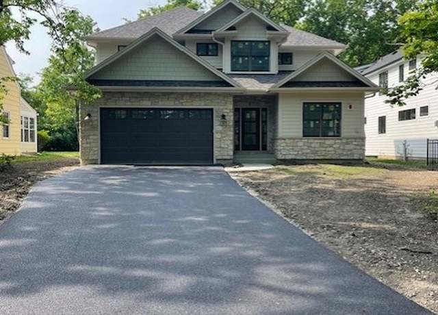Property at 1672 Huntington Ln, Highland Park, IL 60035, 4 beds, 3.5 baths
