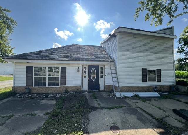 Property at 303 N Main St, Seymour, IL 61875, 3 beds, 2 baths