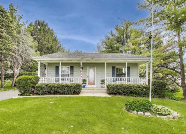 Property at 1340 Wooley Rd, Oswego, IL 60543, 3 beds, 1.5 baths