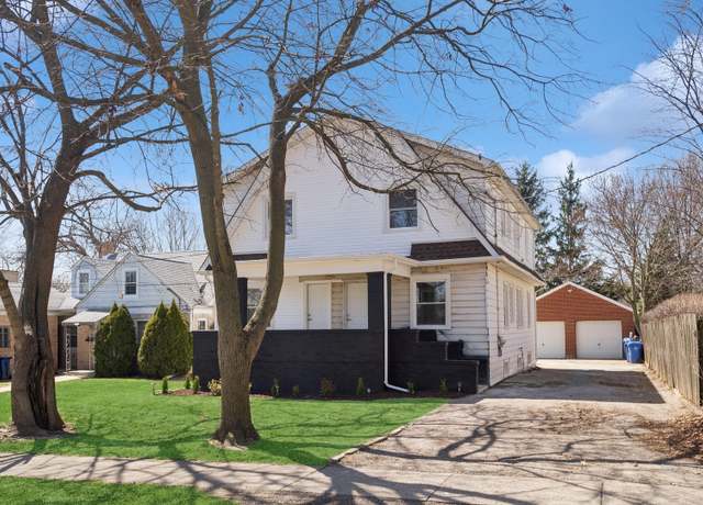 Property at 522 N Central Ave, Highwood, IL 60040, 6 beds, 3 baths