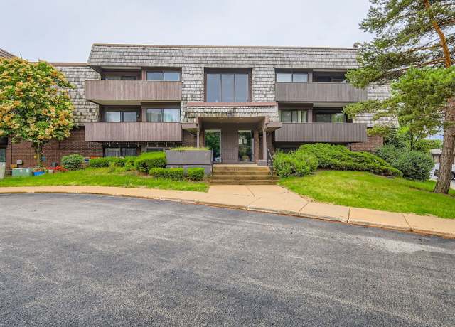 Property at 525 Timber Ridge Dr #208, Carol Stream, IL 60188, 2 beds, 1 bath