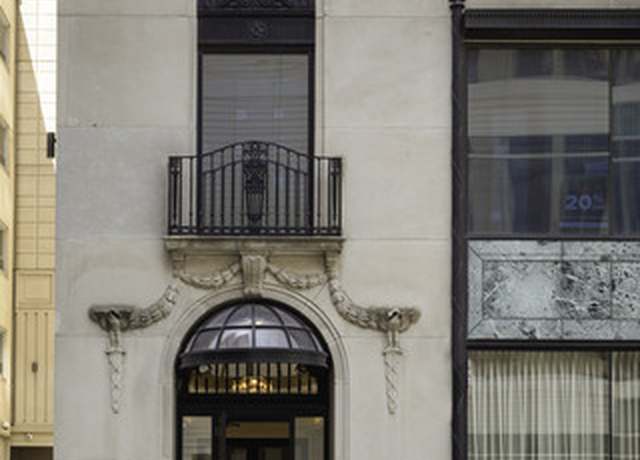 Property at 118 E Erie St Unit 21C, Chicago, IL 60611, 2 beds, 2.5 baths