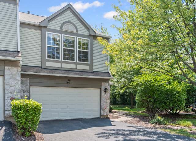 Property at 1071 Stamford Ct #1071, Aurora, IL 60502, 2 beds, 2.5 baths
