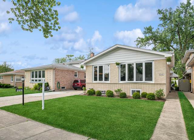 Property at 4546 Howard St, Skokie, IL 60076, 4 beds, 3.5 baths