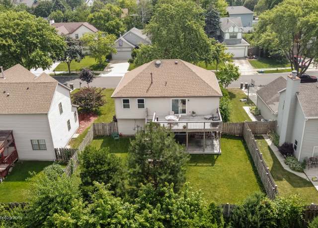 Property at 209 Campbell Dr, Bolingbrook, IL 60440, 4 beds, 1.5 baths