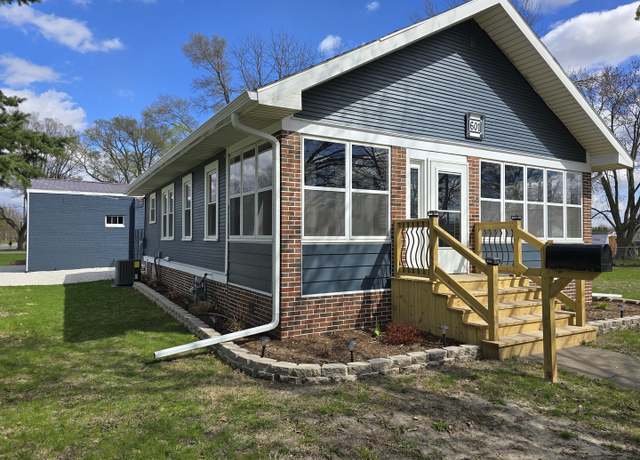 Property at 601 Powell St, Streator, IL 61364, 2 beds, 1 bath