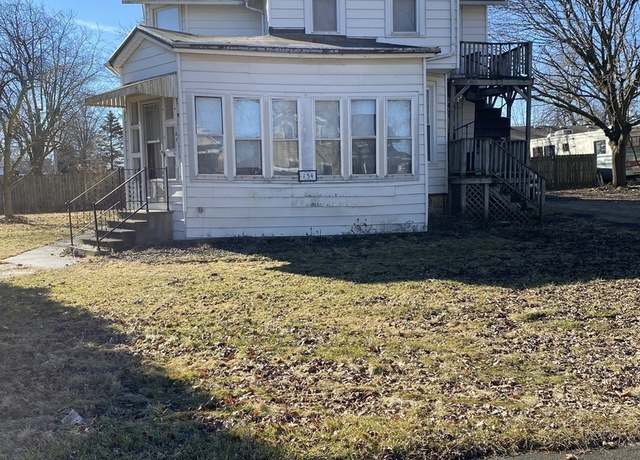 Property at 154 W Sheffield St, St. Anne, IL 60964, 5 beds, 2 baths