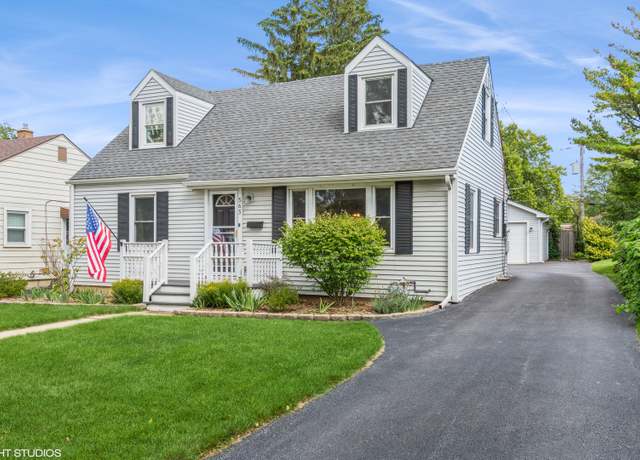 Property at 563 S Stewart Ave, Lombard, IL 60148, 3 beds, 2 baths