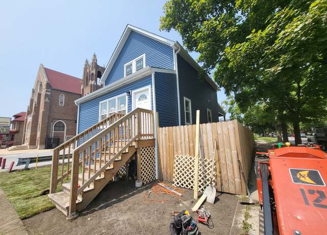 Property at 834 W 71st St, Chicago, IL 60621, 4 beds, 3.5 baths
