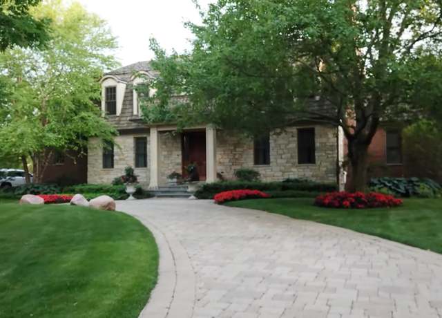 Property at 811 Larchmont Ln, Lake Forest, IL 60045, 6 beds, 6 baths
