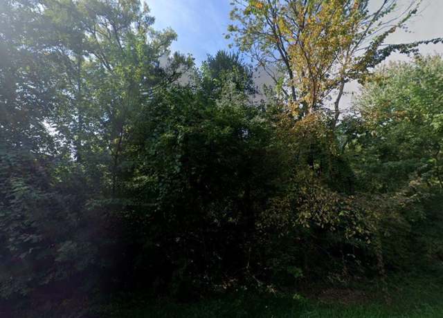 Property at 41876 N Circle Dr, Antioch, IL 60002