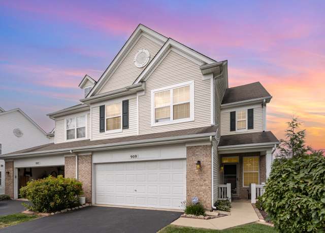 Property at 909 Bluebell Cir, Joliet, IL 60431, 3 beds, 2.5 baths