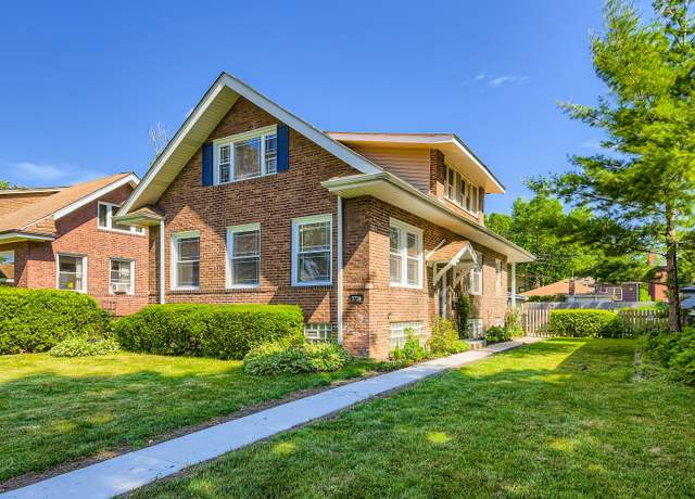 Property at 1726 W 106th St, Chicago, IL 60643, 5 beds, 4 baths