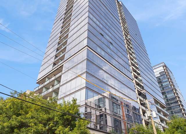 Property at 860 W Blackhawk St #2104, Chicago, IL 60642, 1 bed, 1 bath