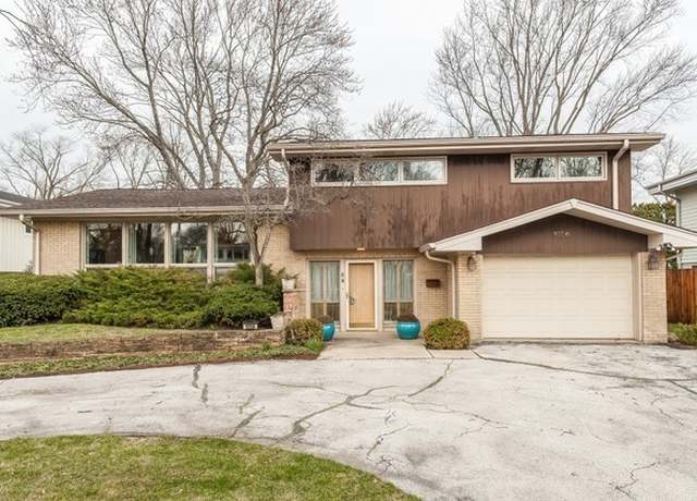 Property at 1056 Edgebrook Ln, Glencoe, IL 60022, 4 beds, 2.5 baths