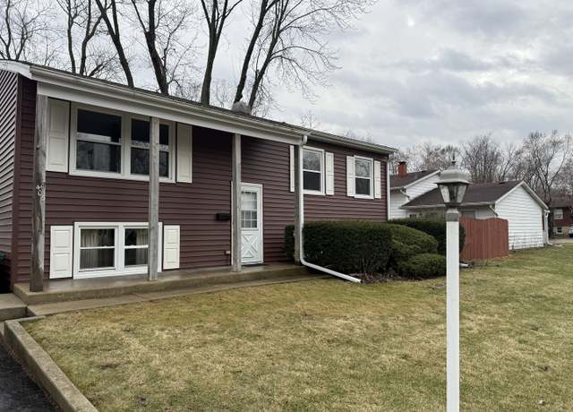 Property at 405 Cherry Valley Rd, Vernon Hills, IL 60061, 4 beds, 2 baths