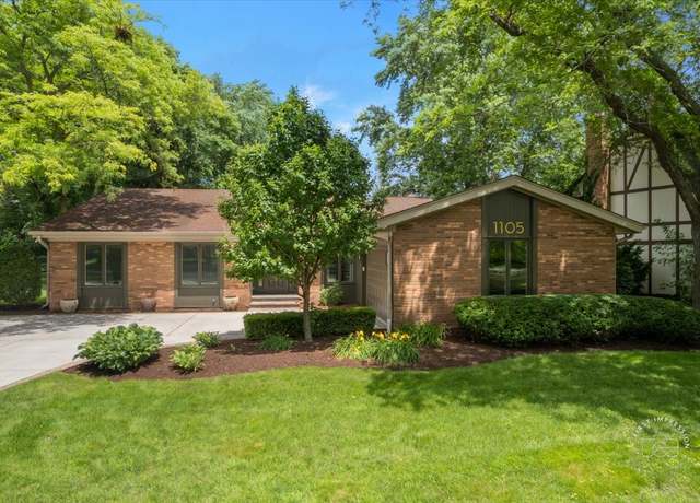 Property at 1105 W Bauer Rd, Naperville, IL 60563, 3 beds, 2 baths