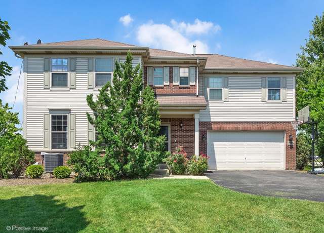 Property at 2789 Blakely Ln, Naperville, IL 60540, 3 beds, 2.5 baths