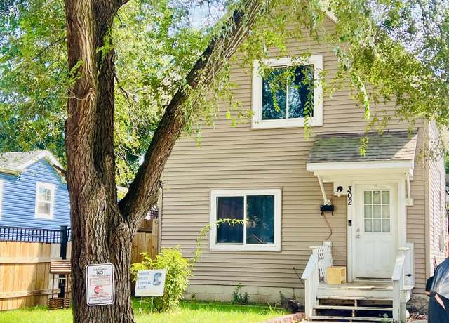 Property at 302 Oscar Ave, Joliet, IL 60433, 3 beds, 1 bath