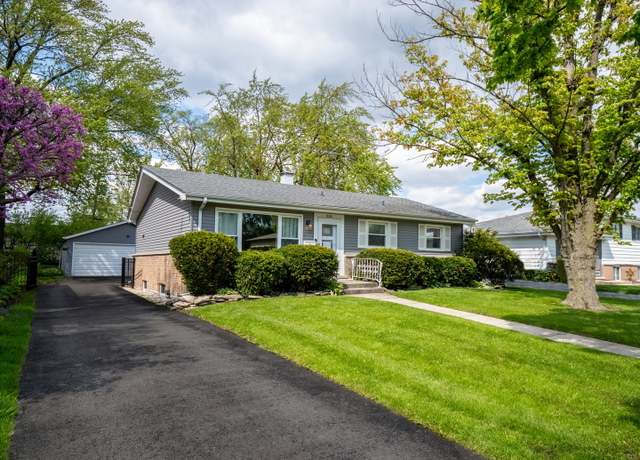 Property at 526 W Moreland Ave, Addison, IL 60101, 3 beds, 2 baths