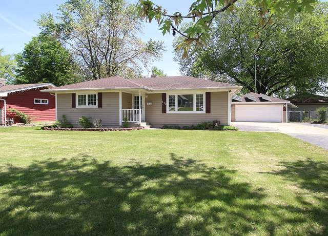 Property at 512 S Hebbard St, Joliet, IL 60433, 3 beds, 1.5 baths