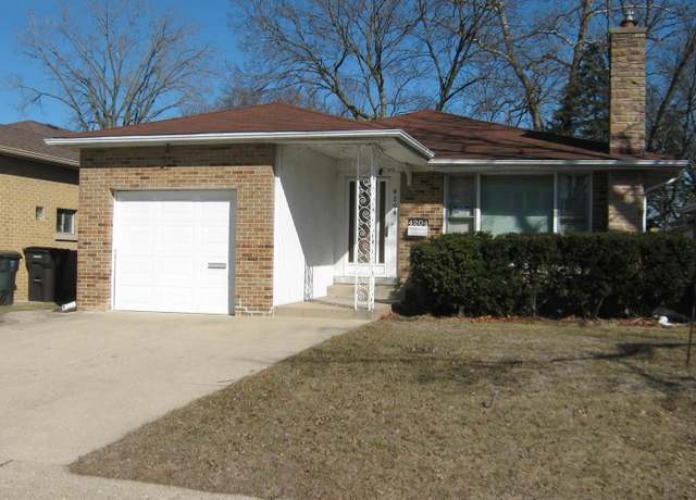 Property at 4204 Main St, Skokie, IL 60076, 3 beds, 2.5 baths
