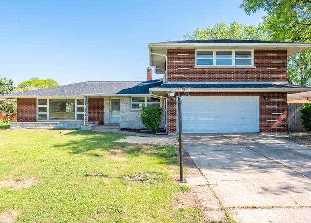 Property at 6052 W 128th St, Palos Heights, IL 60463, 4 beds, 3.5 baths