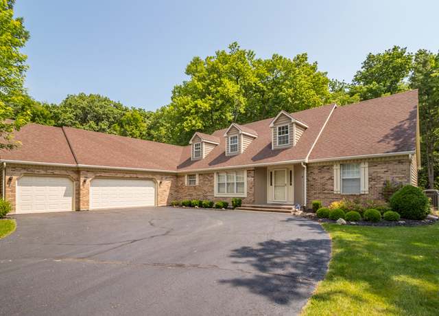 Property at 126 N Buckingham Dr, Sugar Grove, IL 60554, 5 beds, 2.5 baths