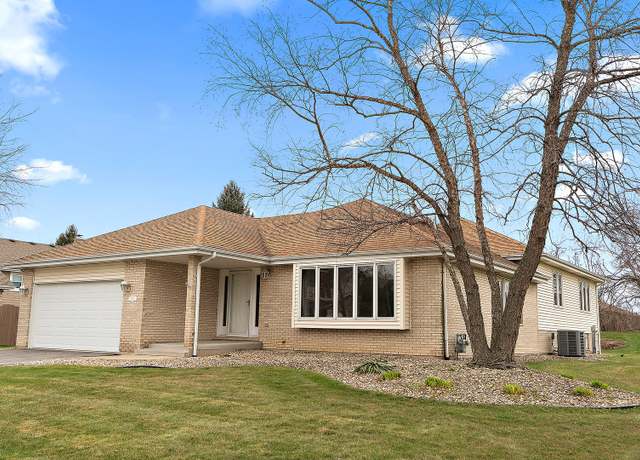 Property at 10412 Aileen Ave, Mokena, IL 60448, 2 beds, 1.5 baths