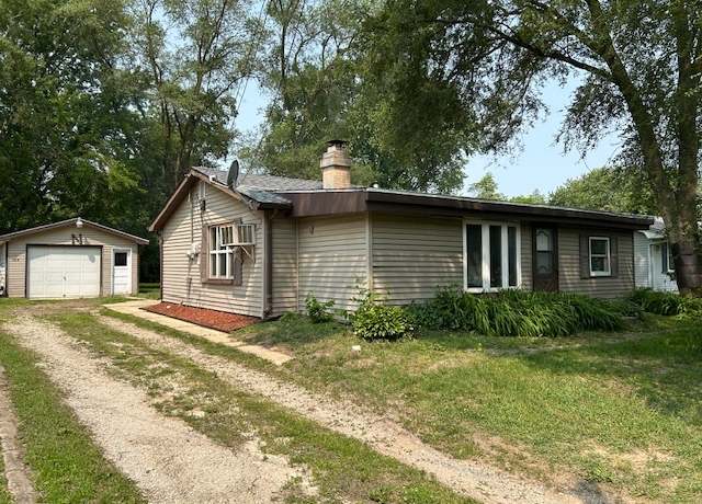 Property at 1904 Roberts St, Wilmington, IL 60481, 3 beds, 1 bath