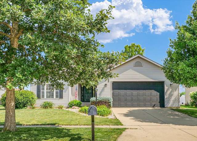 Property at 4006 Tallgrass Dr, Champaign, IL 61822, 4 beds, 3 baths