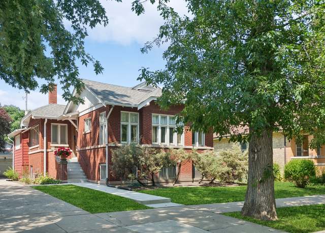 Property at 3622 N Avers Ave, Chicago, IL 60618, 4 beds, 1.5 baths