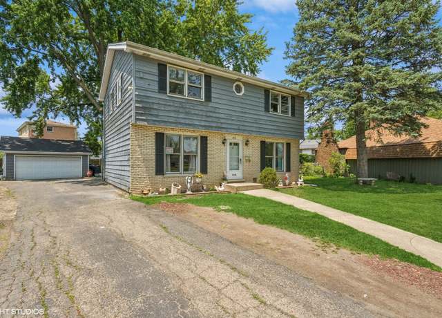 Property at 852 Pamela Dr, Bensenville, IL 60106, 7 beds, 2.5 baths